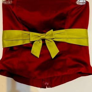 Red and sage strapless blouse